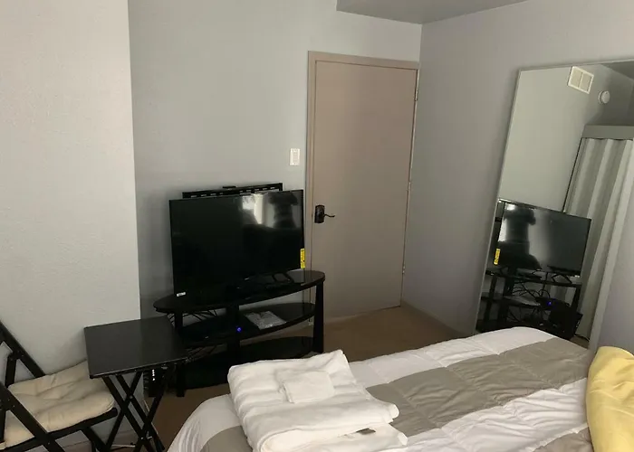 Super Cozy House For Group, Close To All Universities And Downtown